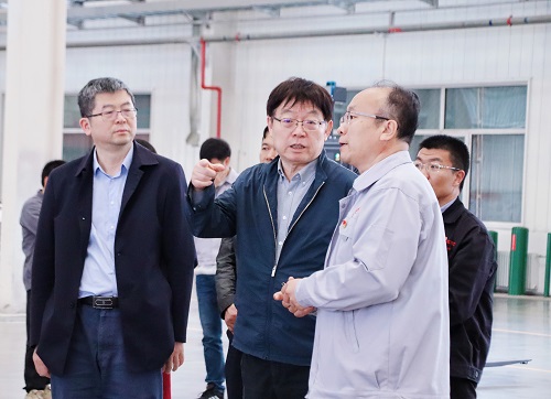 李卫院士指导.jpg 李卫院士指导.jpg